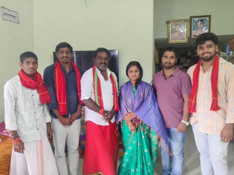 ఉత్తమ అవార్డు అందుకున్న మహిళా యాంకర్‌కు సన్మానం