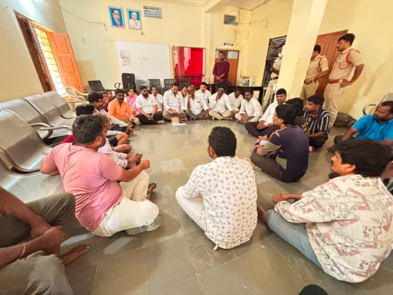 అన్నారం భూవివాదంపై బహిరంగ చర్చ.. పోలీస్ బందోబస్తు మధ్య కౌన్సిలర్ల భేటీ